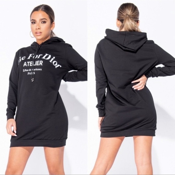 19 Graphic Fabulous hooded jumper dress - Picture 2 of 2